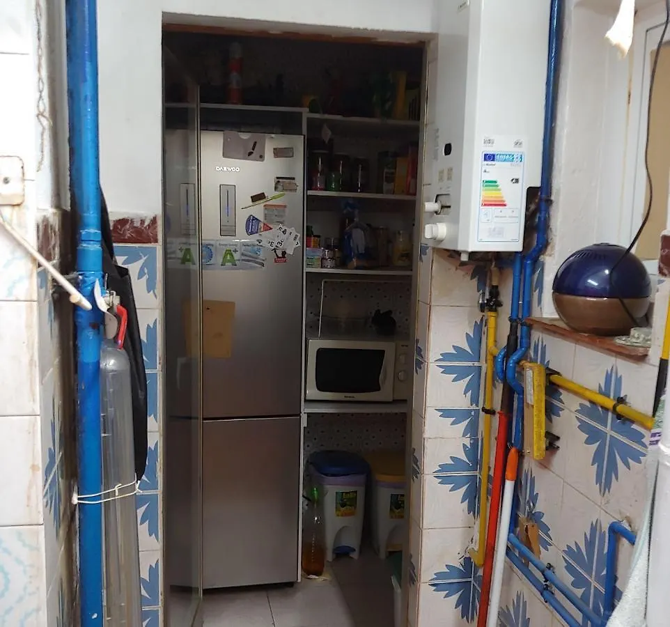 Kamp alanı Habitacion De 6 Metros Santa Coloma de Gramanet İspanya