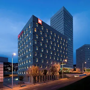 2* Hotel Ibis Barcelona Santa Coloma